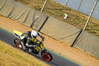 brands-hatch-photographs;brands-no-limits-trackday;cadwell-trackday-photographs;enduro-digital-images;event-digital-images;eventdigitalimages;no-limits-trackdays;peter-wileman-photography;racing-digital-images;trackday-digital-images;trackday-photos